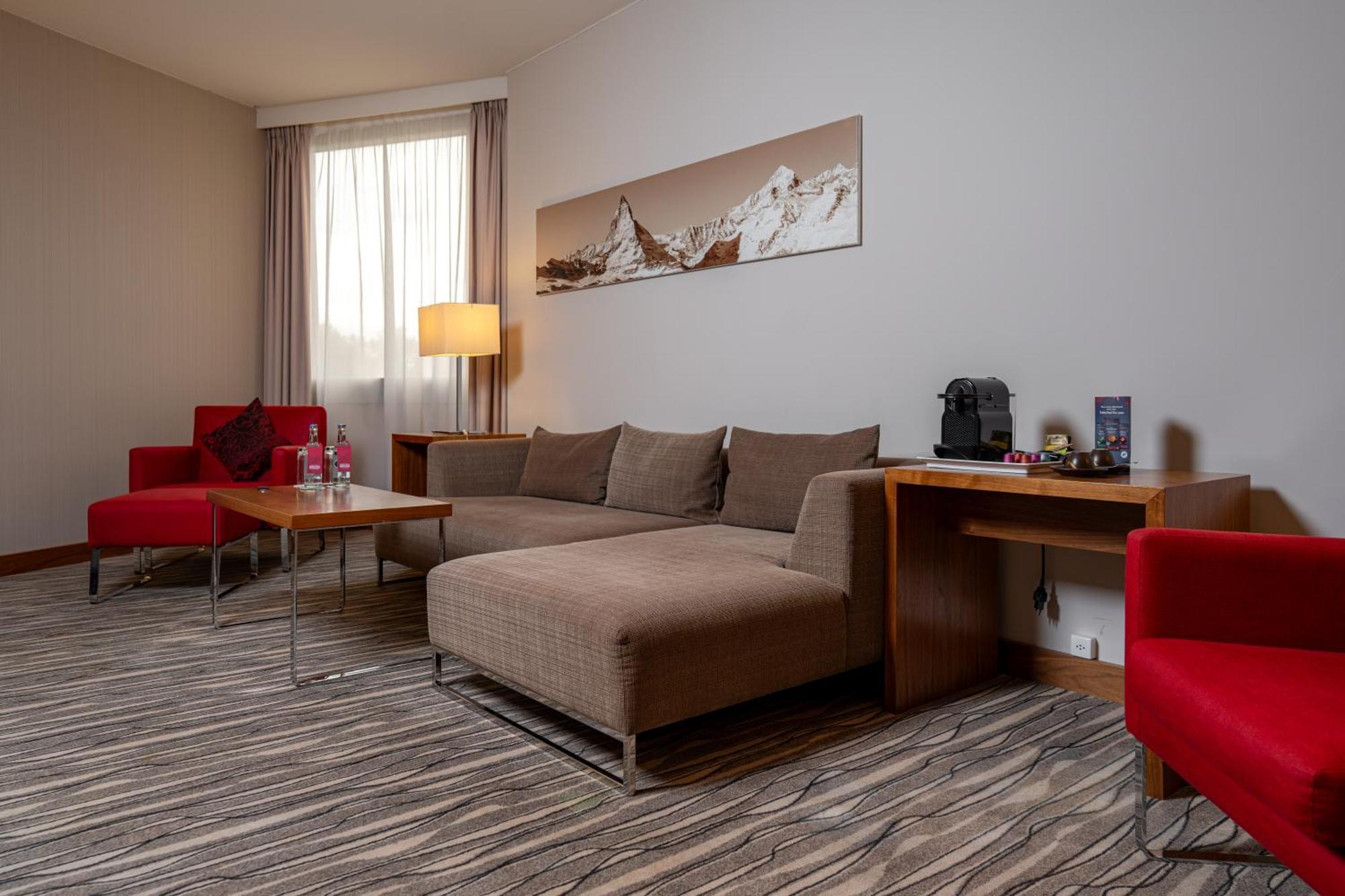 Moevenpick Geneva Hotel 4*